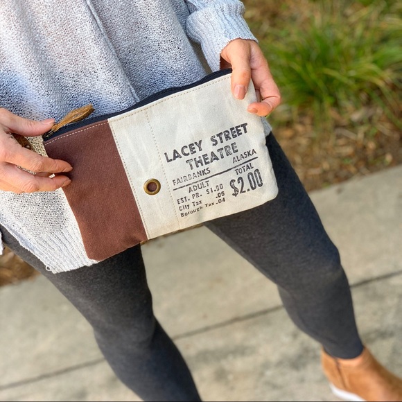 Lacey Street Theatre bag - Picture 4 of 8